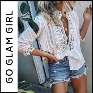 NWT 3/4 Sleeve Lightweight Lace Boho Top